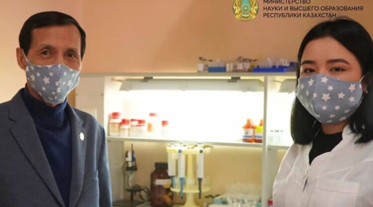Казахстанские ученые презентовали противовирусные маски с наночастицами серебра