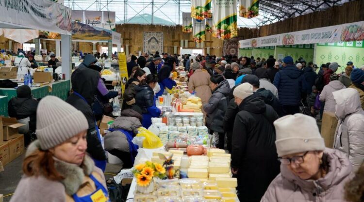 1 600 тоннадан астам өнім: Астанада үш облыстың ауыл шаруашылығы жәрмеңкесі өтуде